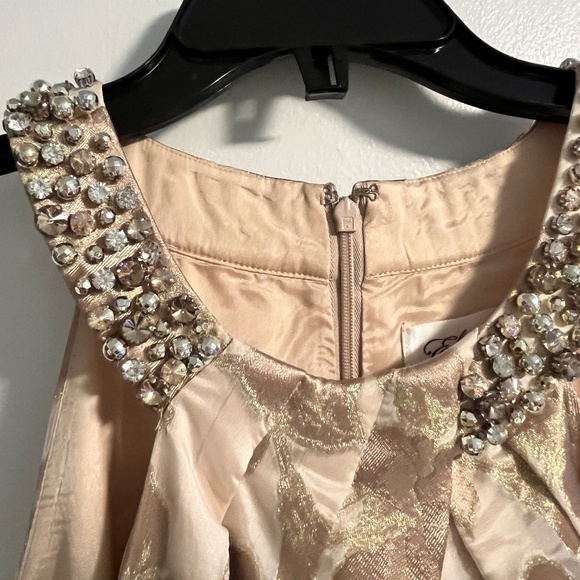 Gold Eliza J beaded halter jacquard ball gown size 10 - Picture 4 of 6